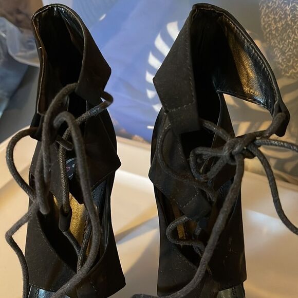 Derek Heart From H&M Sophia Black Lace Up Stiletto Spike Heels 8.5 - Picture 7 of 14